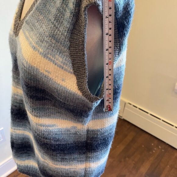 SWEATER vest || Unisex || Cool winter vest || Winter sweater || Unisex - Picture 7 of 10